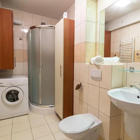 Centrum Deptak 45 *