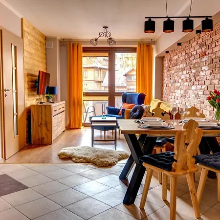 Centrum Deptak 45 * Krynica Zdroj